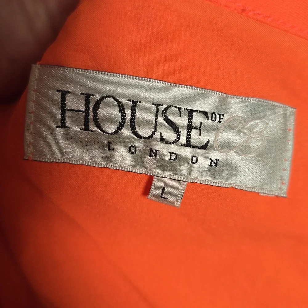 House of CB size large